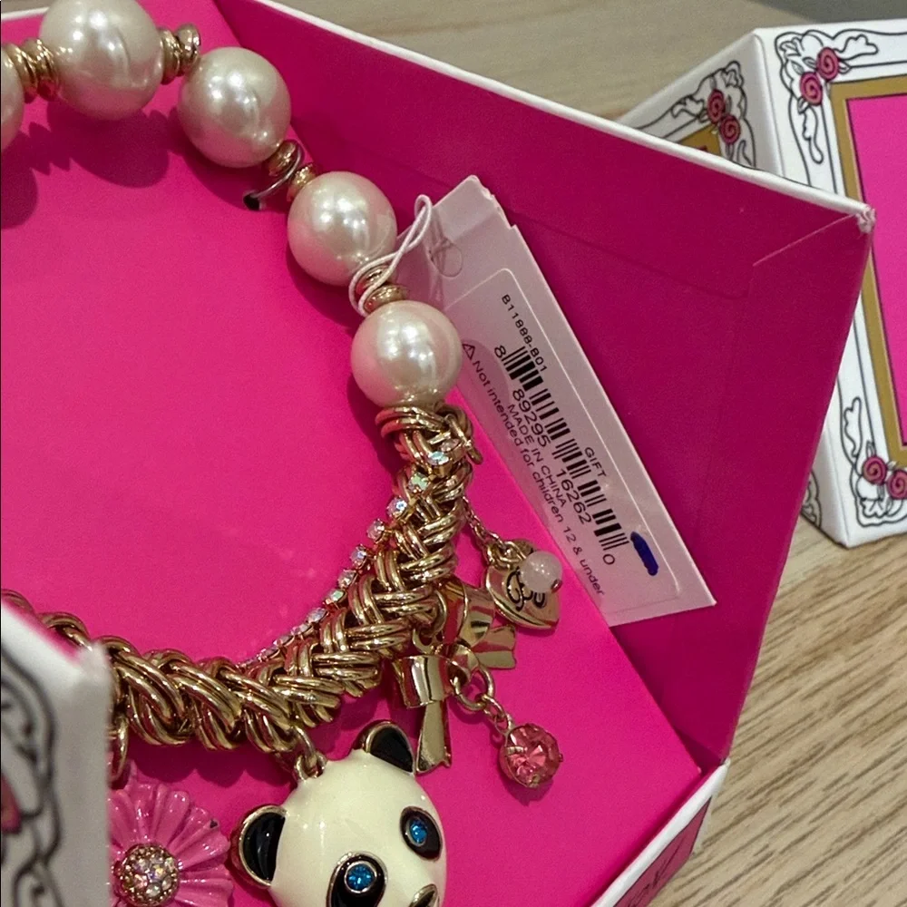Betsey Johnson Panda Pearl Charm Bracelet/ New with tag - Picture 6 of 9